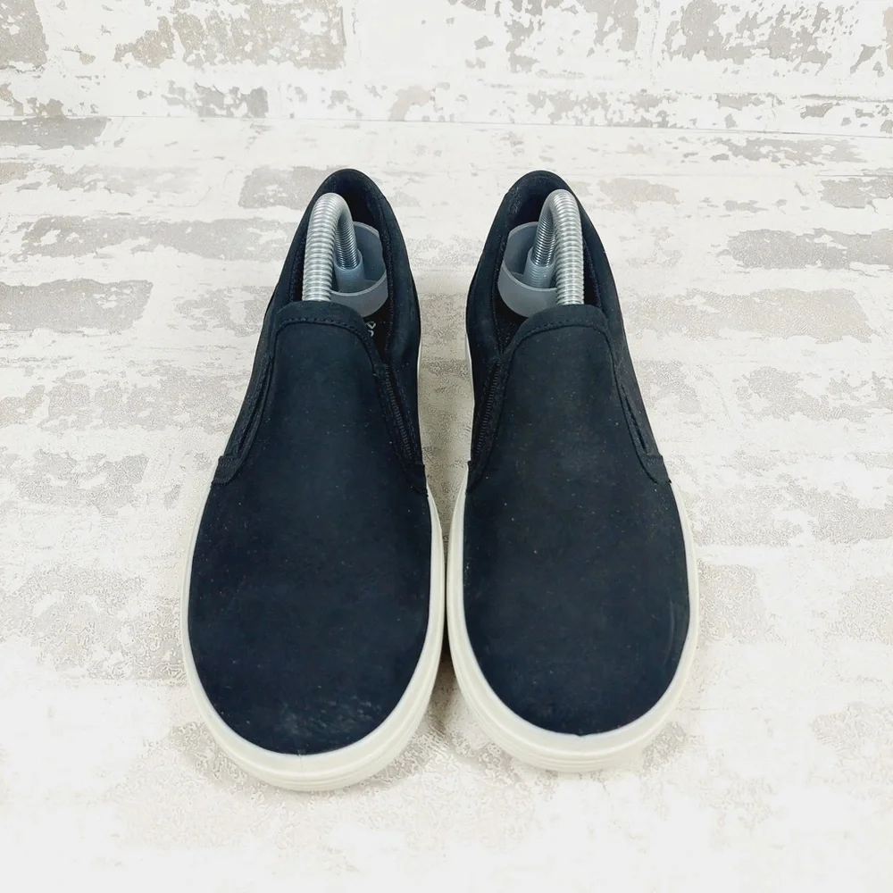 NEW ECCO Slip On Sneakers Women 5 Black Canvas Comfort Casual Chic M540
